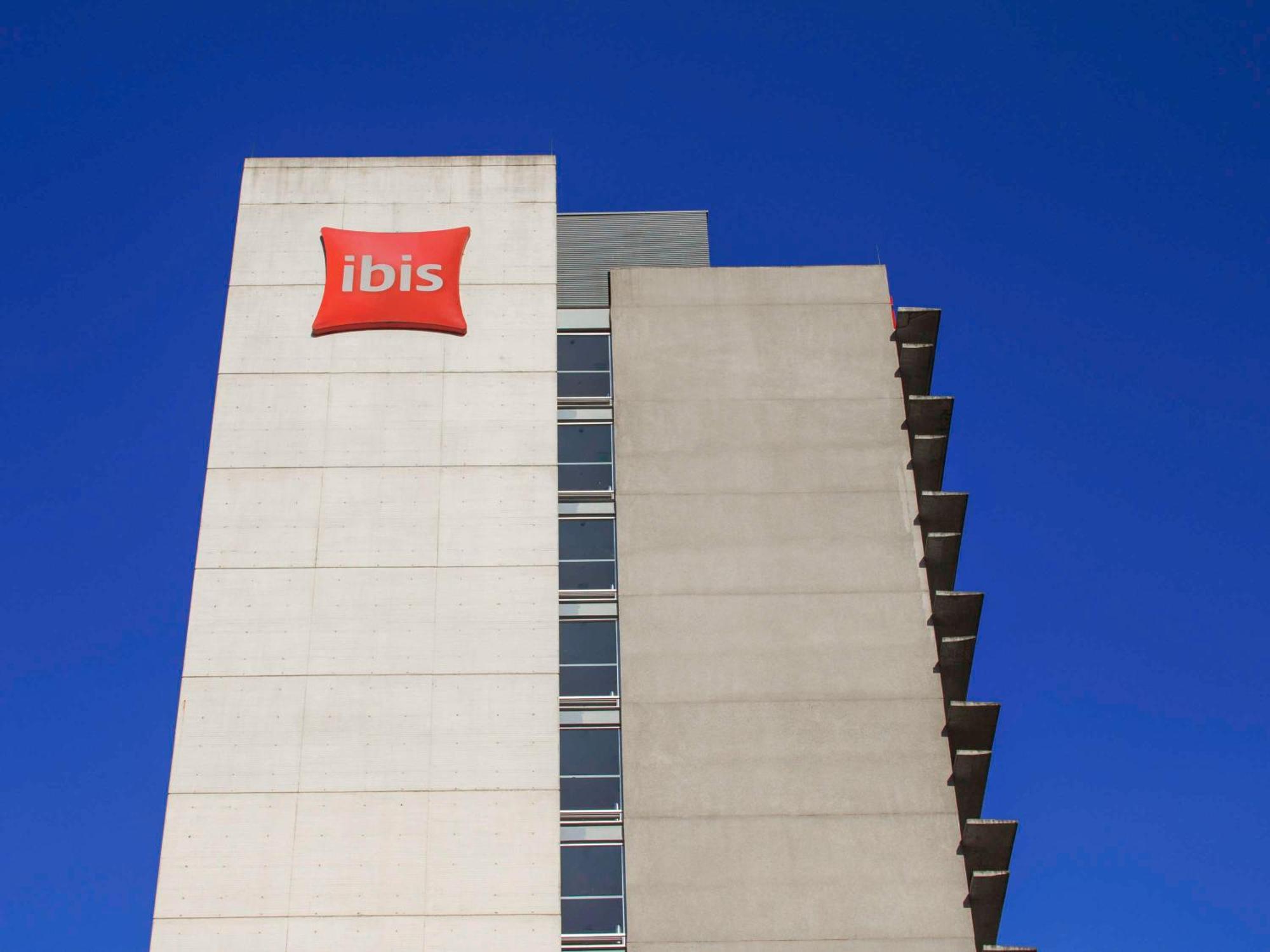 Ibis Medellin Hotel Exterior photo