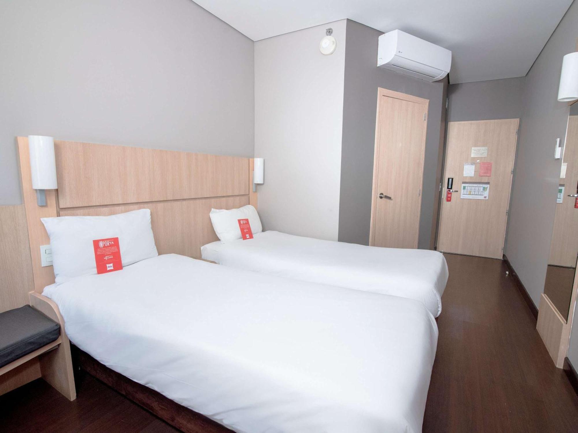 Ibis Medellin Hotel Exterior photo