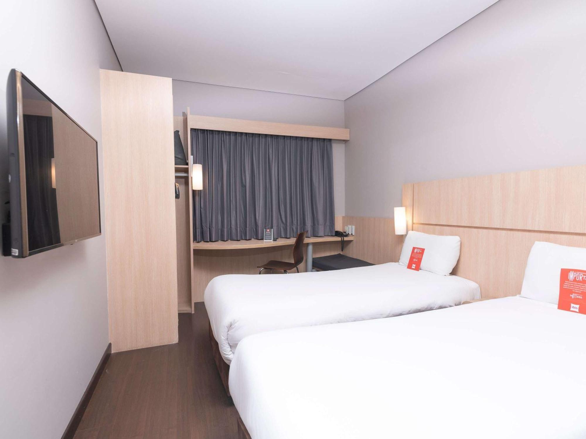 Ibis Medellin Hotel Exterior photo