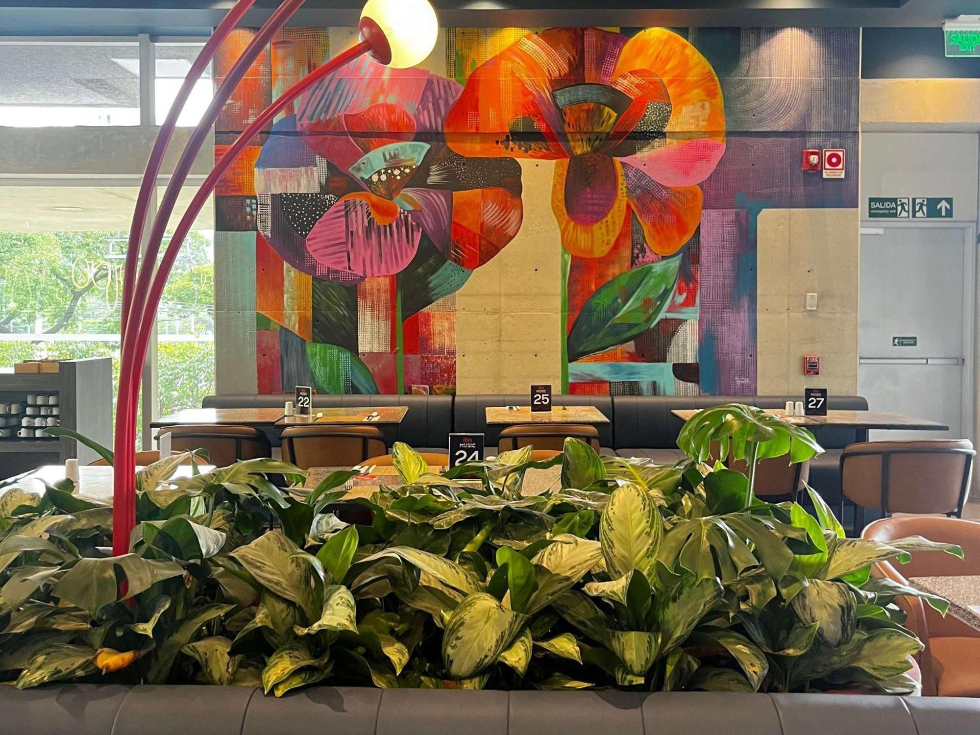 Ibis Medellin Hotel Exterior photo