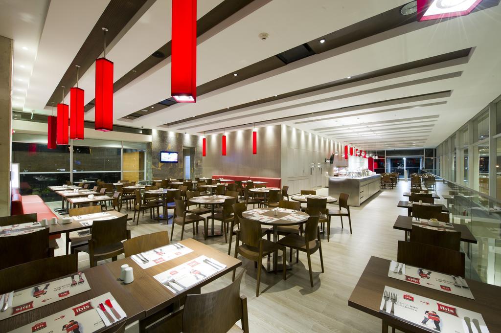 Ibis Medellin Hotel Exterior photo